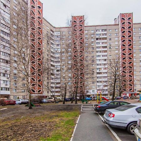 Уютная, Просторная Видовая Трехкомнатная Квартира Возле Метро Академгородок На 6 Мест Kiev Bagian luar foto