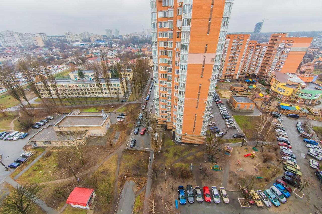 Уютная, Просторная Видовая Трехкомнатная Квартира Возле Метро Академгородок На 6 Мест Kiev Bagian luar foto